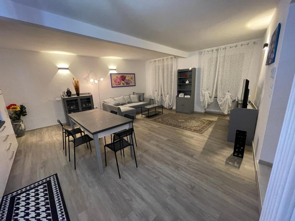 Casa Vacanza Revolta Trento Exteriör bild